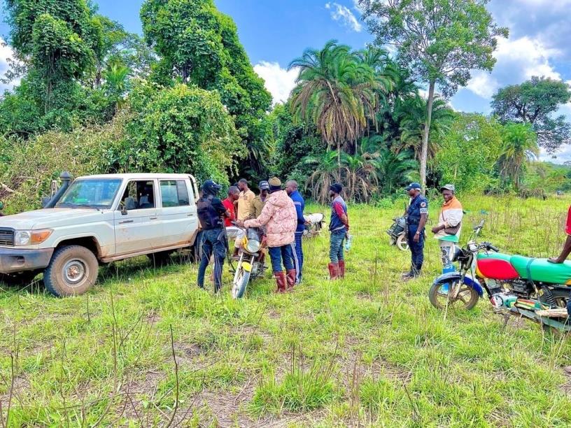 MOUHDJAF-MT exploration field team with vehicles and motorbikes at the Garoua Boulaï gold permit
