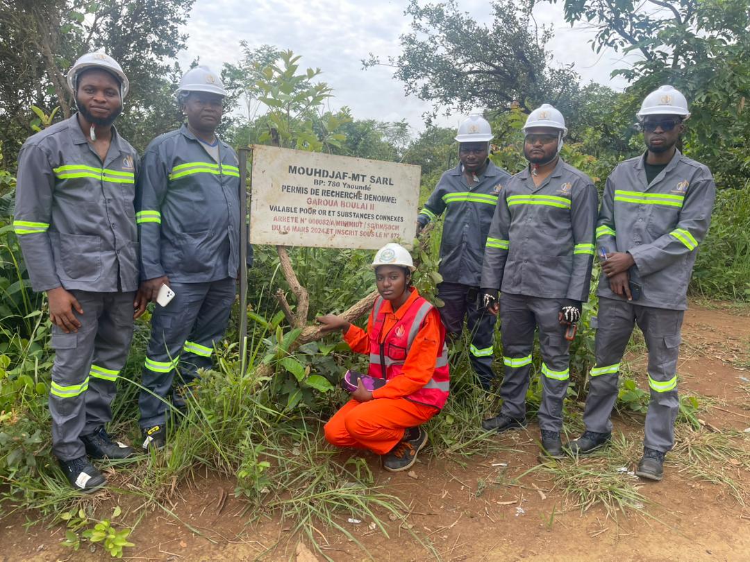 Garoua Boulaï II exploration team